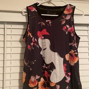 Disney. Floral. Snow White. Tank top. Size Medium.